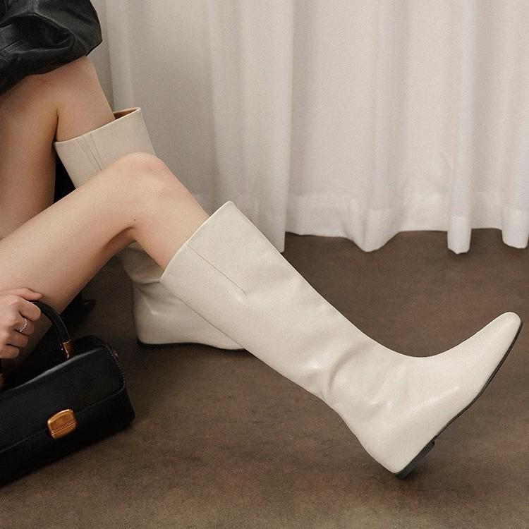 Height-Boosting Retro Tall Knight Boots for Women - 2026 Autumn Slimming Straight Leg Fashion Boots