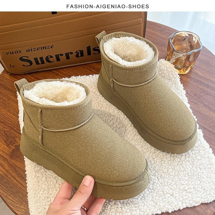 Thick-soled heightening mini snow boots for women in the winter of 2025, new thickened warm bread cotton shoes, non-slip cotton for women