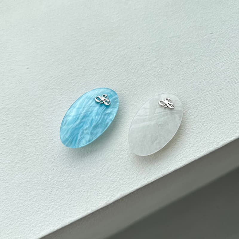 Geegee Oval Hair Pin - White