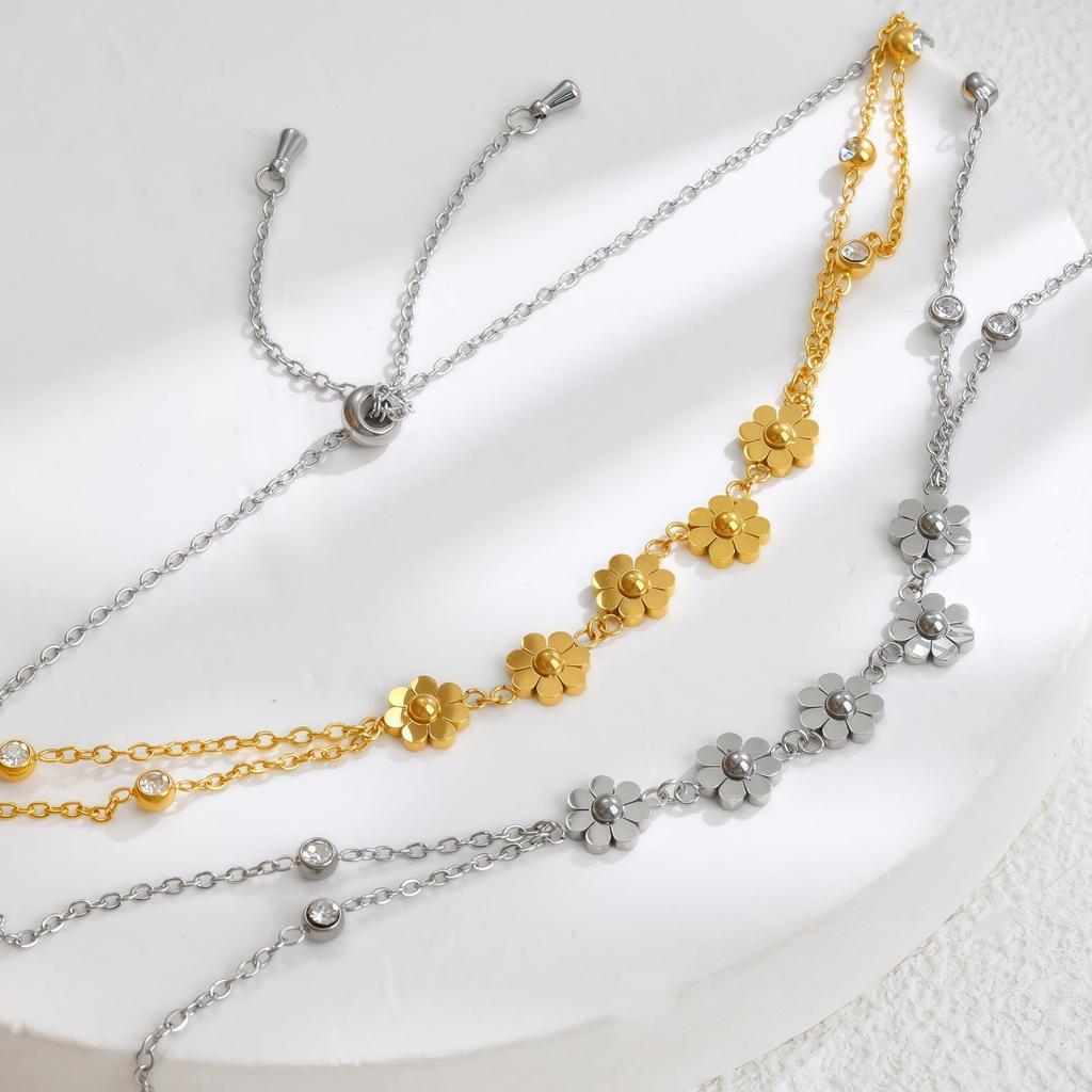 Niche Design Small Daisy Zircon Necklace Titanium Steel Necklace Stacked Collarbone Chain Women Do Not Fade
