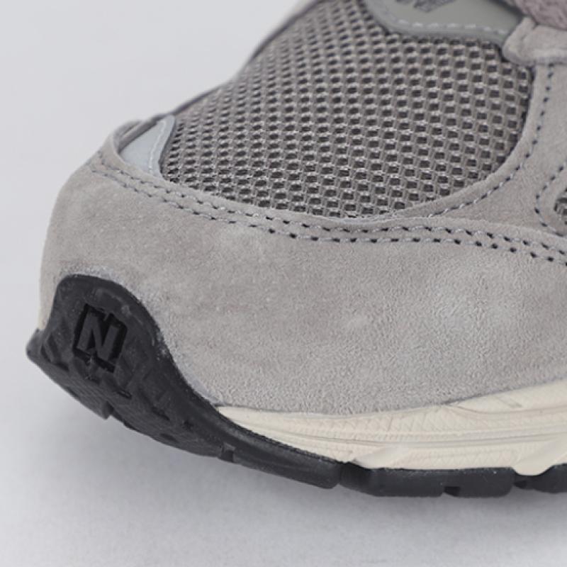 New Balance Gray 2002r