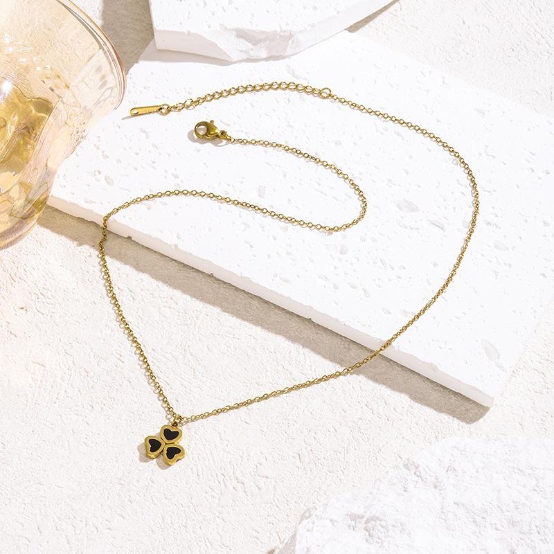 Elegant Four-Leaf Clover Titanium Steel Necklace—Versatile, Fashionable, Colorfast Clavicle Chain for Women
