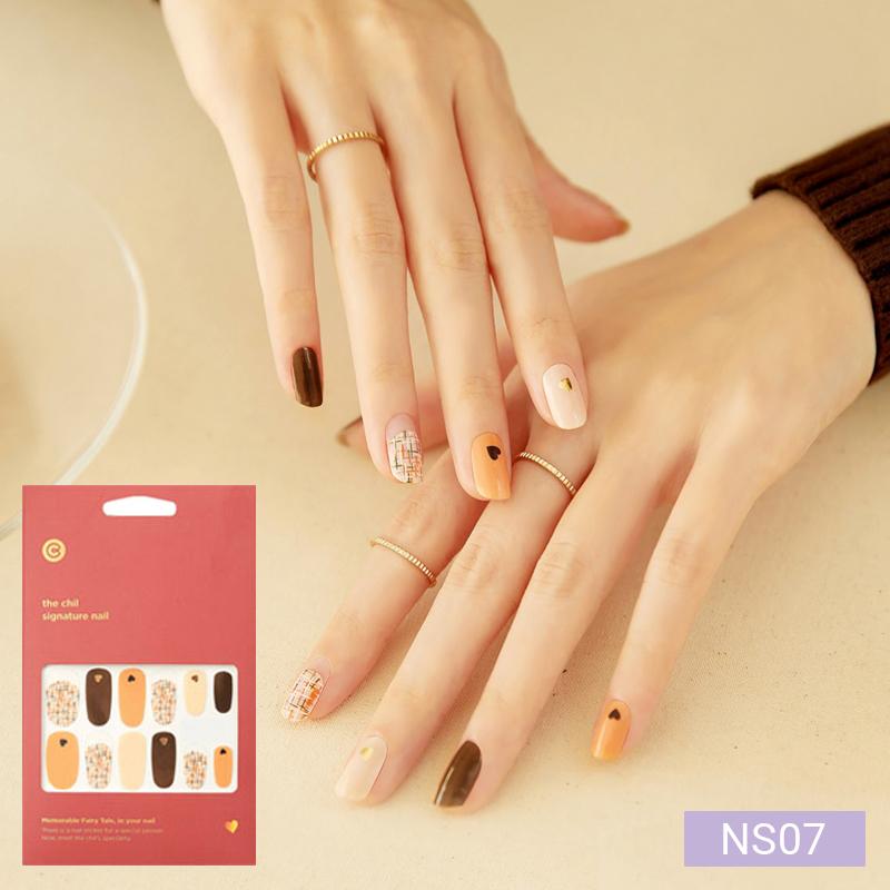 Warm-Tone Nail Stickers 24pcs | Self-Adhesive Strips, Caramel&Plaid Mix, Quick 5-Min Manicure