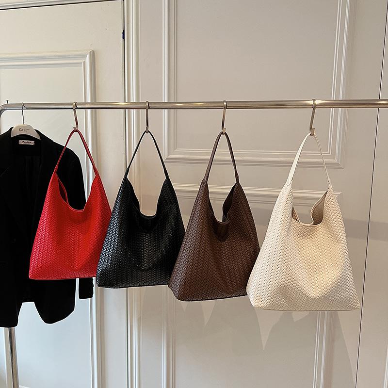 New niche design stylish and simple woven mother and child bag casual shoulder portable women's bag