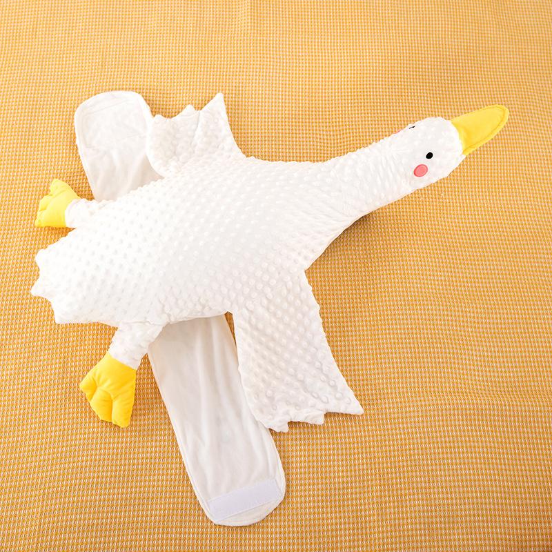Newborn Baby Sleeping on The Verge of Exhaust Pillows Airplane Pillows Big White Goose Intestinal Colic Bloating Baby Soothes Sleep
