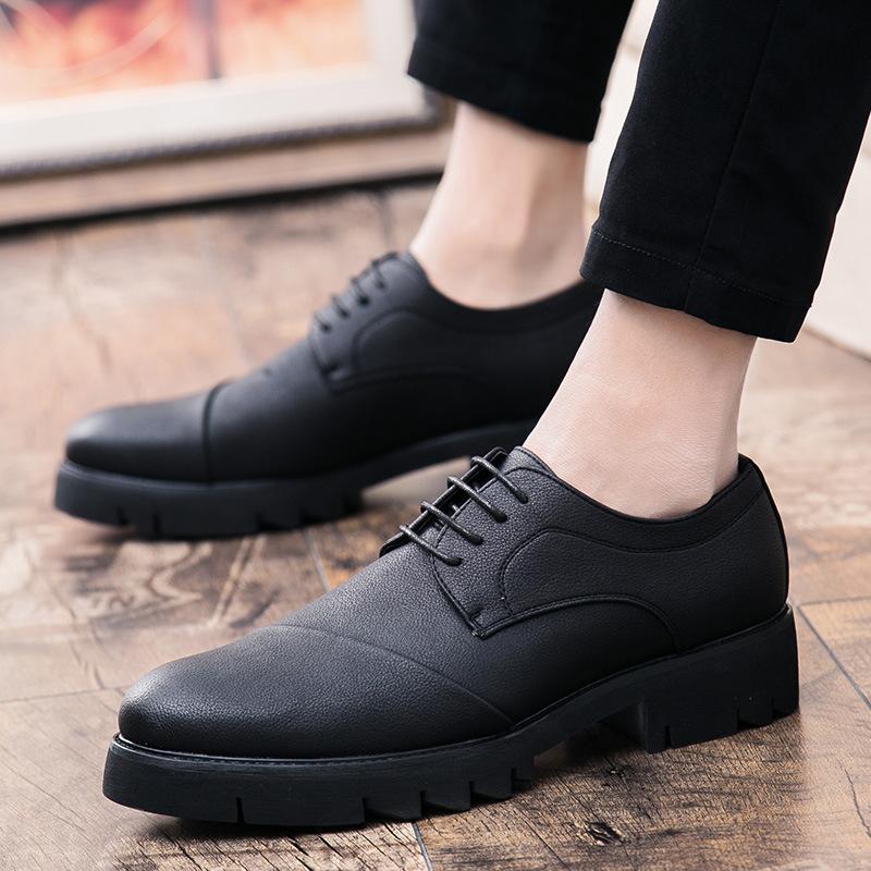 Leather Shoes Men's Spring and Autumn British Casual Trend Business Dress Engraved Youth Suit Wedding Shoes Men's Shoes