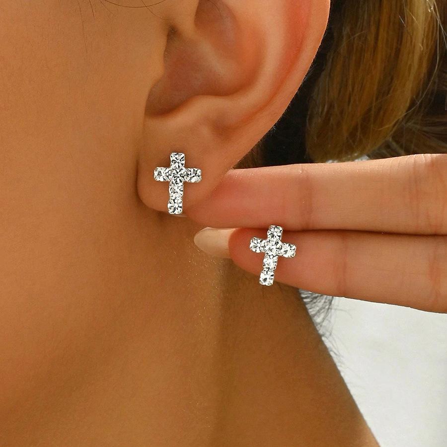 European & American Style Full Diamond Cross Stud Earrings - Elegant, Simple, & Versatile
