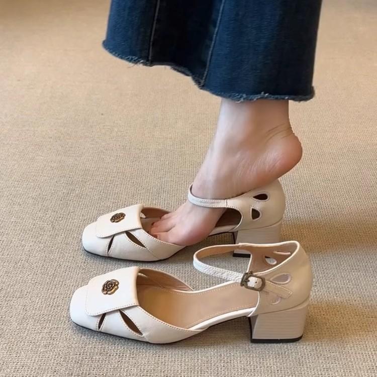 Soft leather version~ thick heel French high heel bag head sandals women's 2025 summer new beautiful summer with skirt single shoes