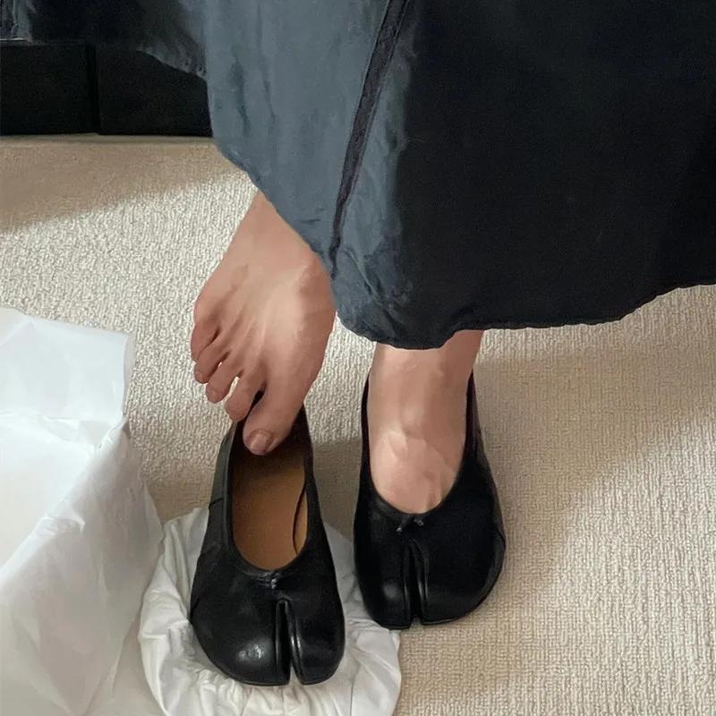 Fashion Soft Leather Split Toe Women Tabi Ballet Flats Comfortable Walking Lazy Loafers Casual Girls Dance Shoes Woman