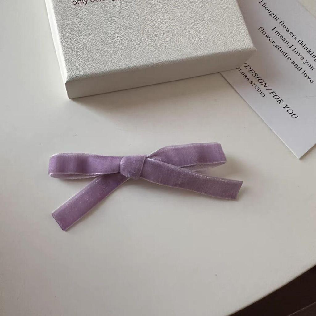 Βελούδινη Φιόγκος με Κόμπο Τσιμπιδάκι Μαλλιών: Γλυκό Κορεάτικου Στυλ Μονόχρωμο Φλοκωτό Κλιπ Πλατυποδιού για Παιδιά - Ιδανικό για Φθινόπωρο και Χειμώνα