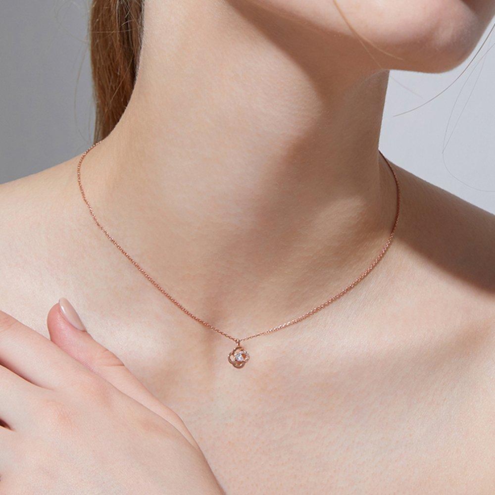 

Posy Silver Necklace Sc1742