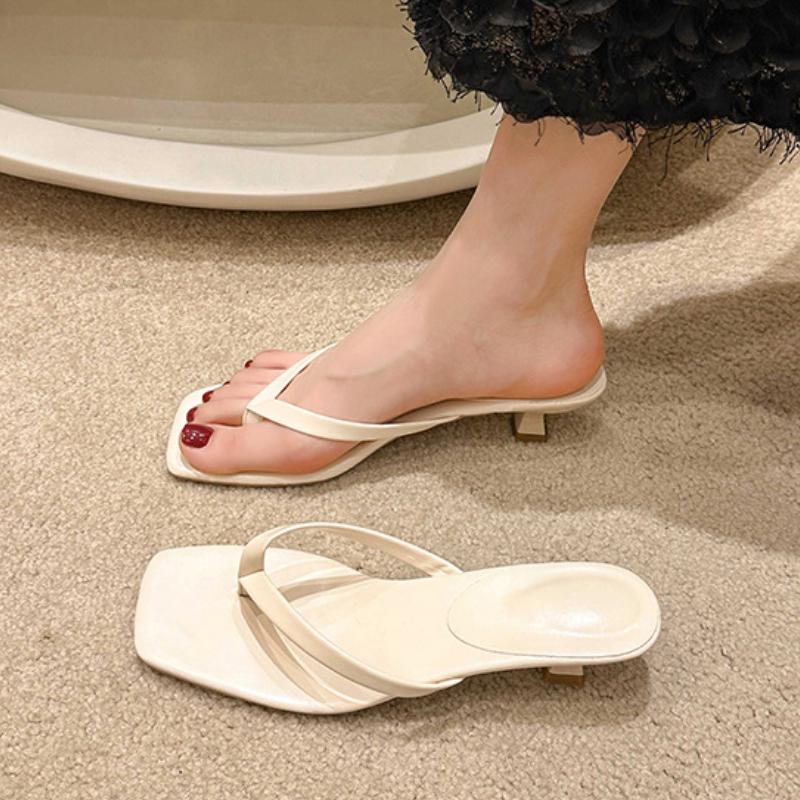 Verão Couro Macio Bico Quadrado Gato com Chinelos Moda Feminina Cinto Fino Salto Fino Solado Macio Chinelos chanclas mujer chinelo
