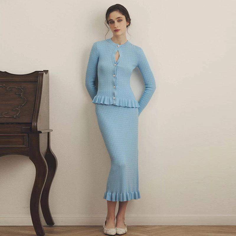 European and American Station autumn and winter new ruffle edge short knitted cardigan + fishtail knitted half-length dress for women