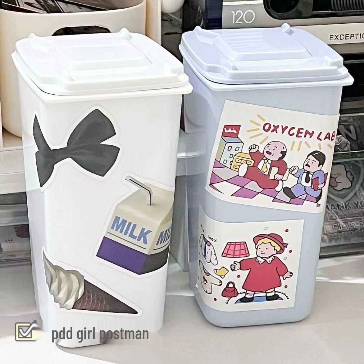 

Настольный держатель для ручек и пыленепроницаемый ящик для хранения с крышкой - Креативная студенческая мусорная корзина и органайзер для кистей для макияжа. Plastic Material [10*6.5*16cm]