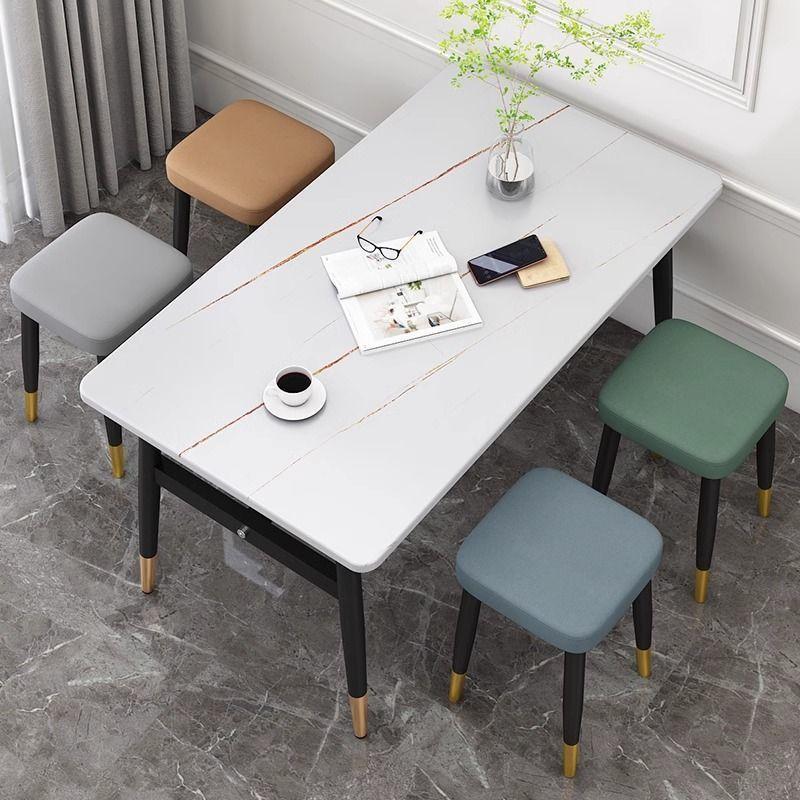 Sgabello Moderno Imbottito per Sala da Pranzo, Soggiorno, Camera da Letto e Ufficio | con Copripiede Dorato, Gambe a Costruzione Incrociata