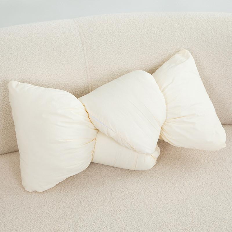 Knot Shape Cushion With Polyester Cover For Childrens Bedroom And Living Room Decor