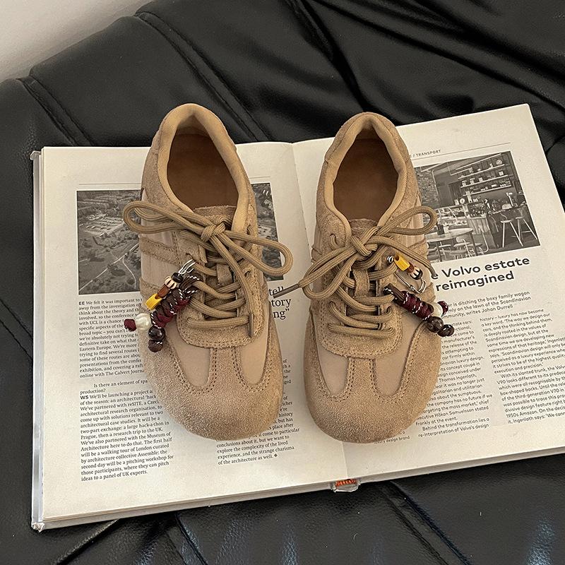 

Literary style lace-up beaded shallow mouth German training shoes women s autumn and winter retro trimmed leather toast shoes casual sports shoes 35 хаки