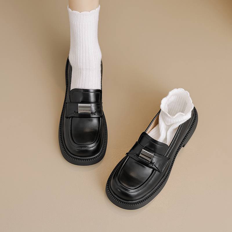 Krazing Pot Piele de vaca Varf rotund Fund gros Pantofi de primavara Brogues Inchideri metalice Platforme Femei Pompi