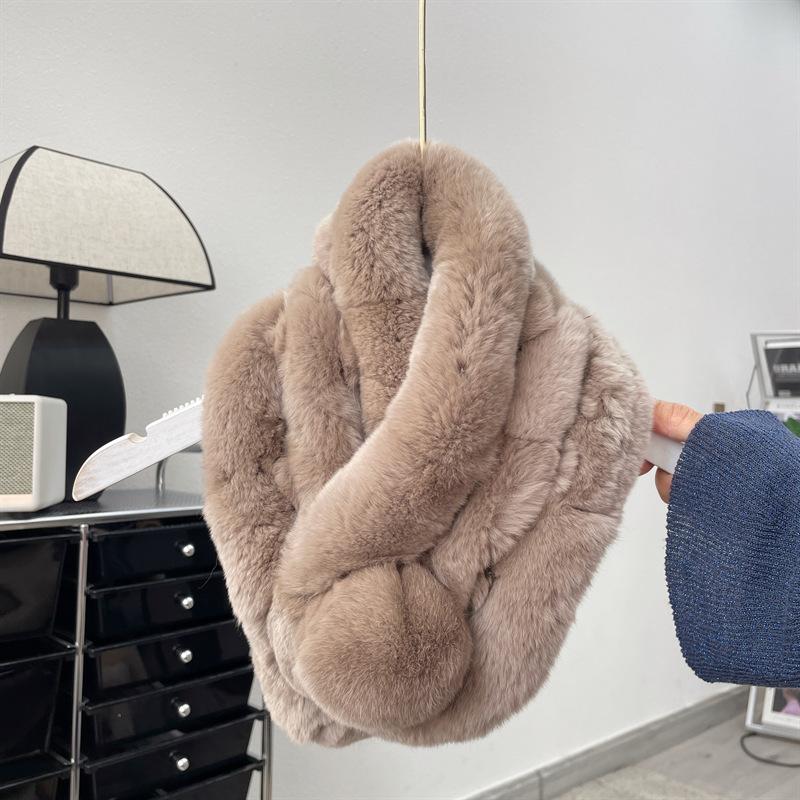 New Designer Gift Luxury Furry Faux Fur Winter Scarf for Women