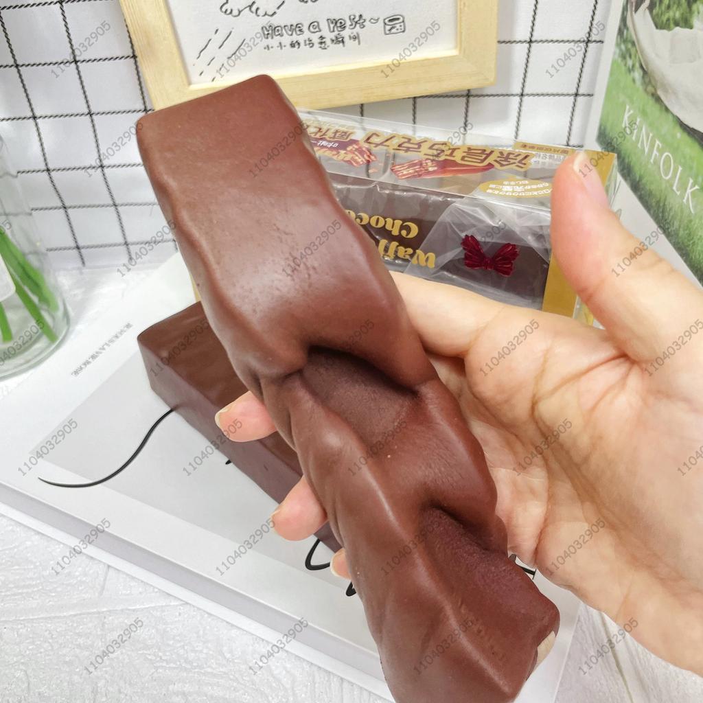 Mousse Kuchen Squishy Spielzeug Langsam Aufgehend Brauner Zucker Mousse Quadratischer Kuchen Langsames Zurückfedern Quetschspielzeug Anti-Stress-Entlastung Handentspannung Geschenk
