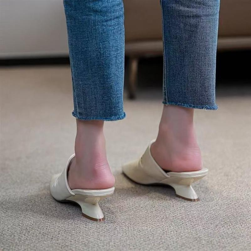 Fashion Baotou Semi-slippers Women's Summer Wear New Lazy Square-toed Pleated Soft Leather Rear Air-cooled Slippers