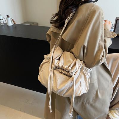 Sac à bandoulière simple en tissu nylon à cordon coulissant pour femmes, nouveau sac messager, sac cabas de travail léger