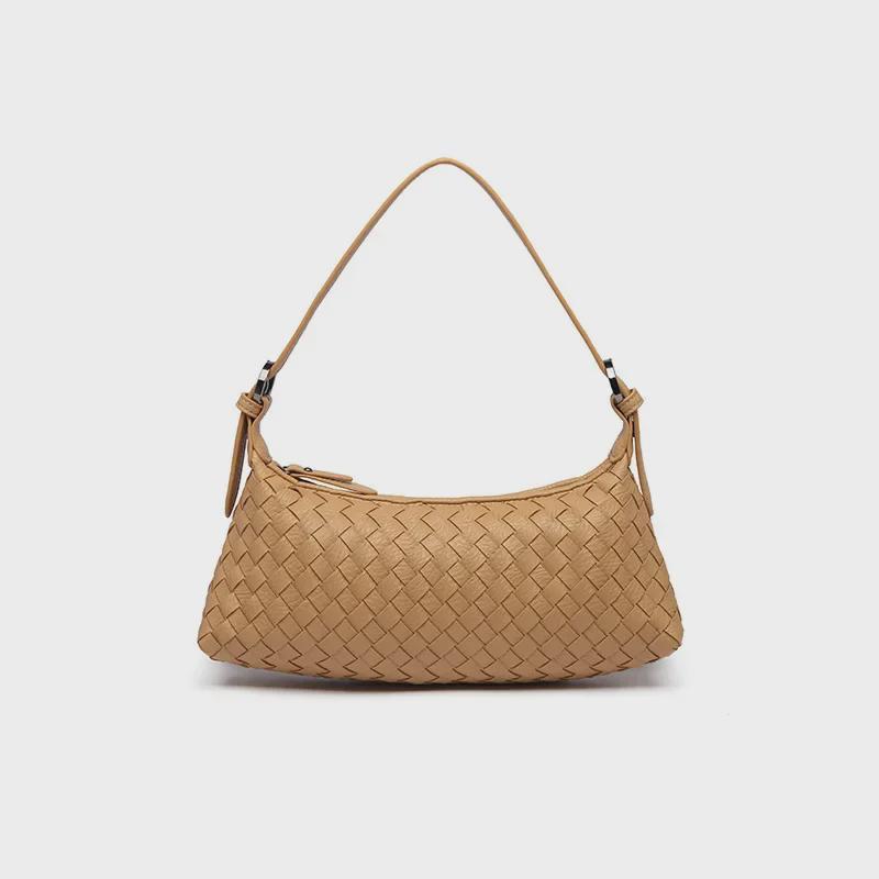 2025 Korean Style Versatile Hand-Woven Shoulder Bag 