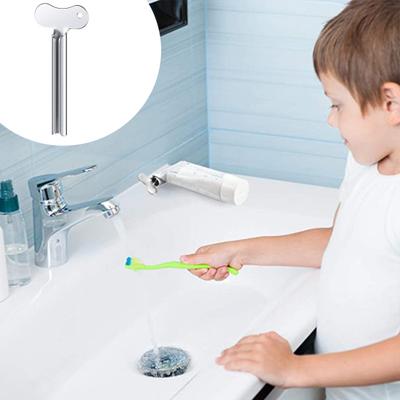Toothpaste Squeezer Metal Tube Squeezer Stainless Steel Key Shape Manual Toothpaste Roller Portable Tube Wringer for Paint Hair Dye Cream Cosmetic