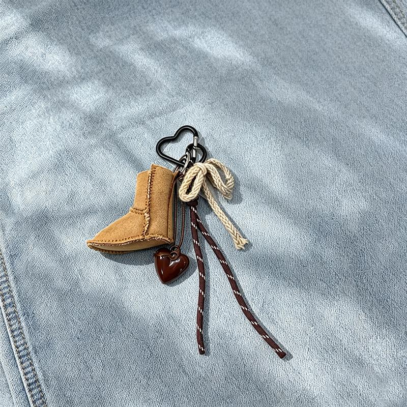 Yogodlns Cute Snow Boots Phone Bag Pendant Chain Accessories Aesthetic Shoes Heart Shape Decoration Charm Keychain Gift