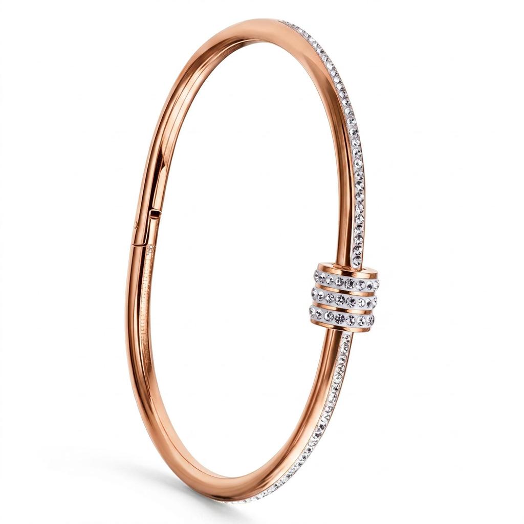 Four-Leaf Clover Titanium Steel Bracelet - Colorfast & Versatile Jewelry