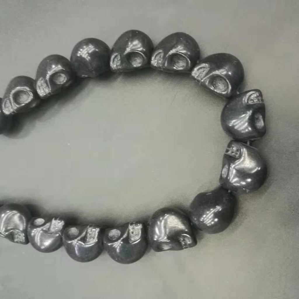 DIY Totenkopf-Form 15*18 mm Howlith Gefärbter Stein Mix-Farbe Türkis Geschnitzte Totenkopf-Form Lose Perlen, Für DIY Schmuckherstellung