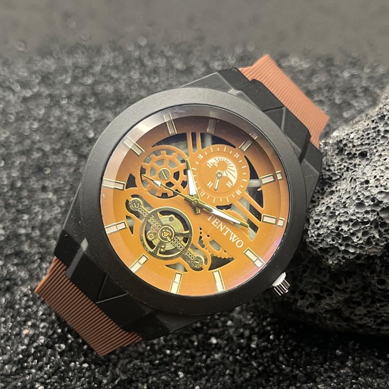 Men's Blue Light Silicone Strap Quartz Sports Watch in New Fashion Trend