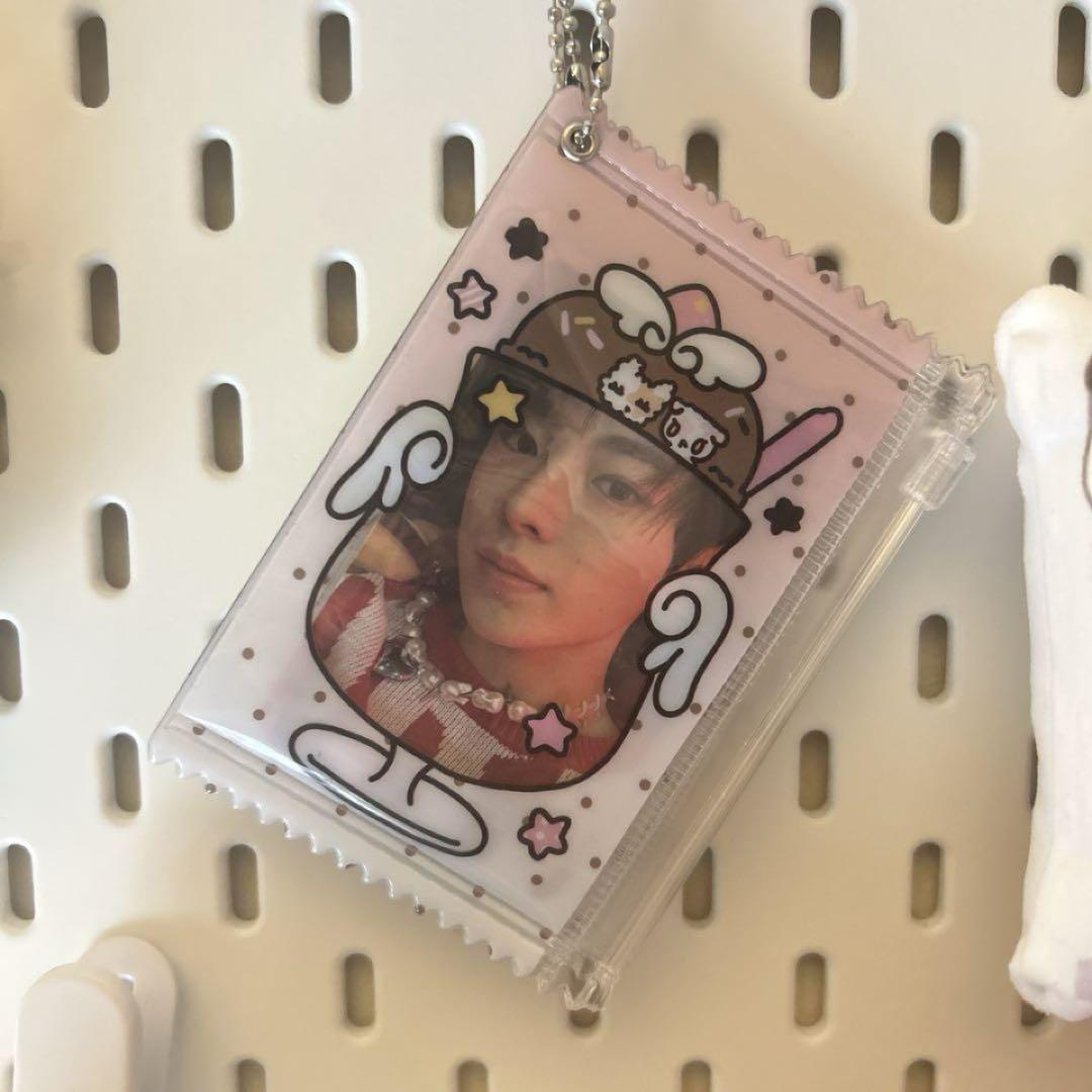 

[USED] NCT WISH Korean artist trading card case keychain