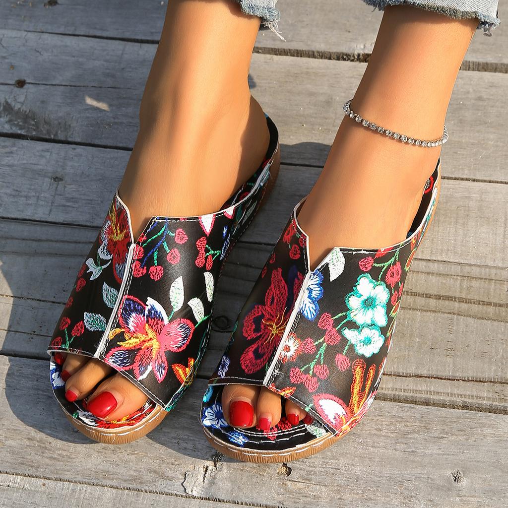Fashion Butterfly Printed Wedge Slippers for Women Lightweight Peep Toe Platform Sandals Woman Summer 2025 Comfort Non Slip Beach Slides