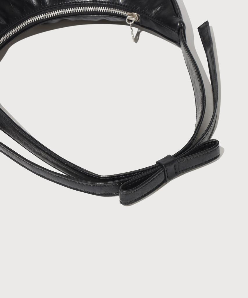 Covernat Woman Clover Heart Flat Ribbon Shoulder Bag Black