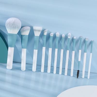 Zestaw 12 pędzli do makijażu Ultramiękkie narzędzia do makijażu pudrem Pędzel do różu w szpic dla początkujących Pędzel do korektora Pędzel z ostrą krawędzią do eyelinera