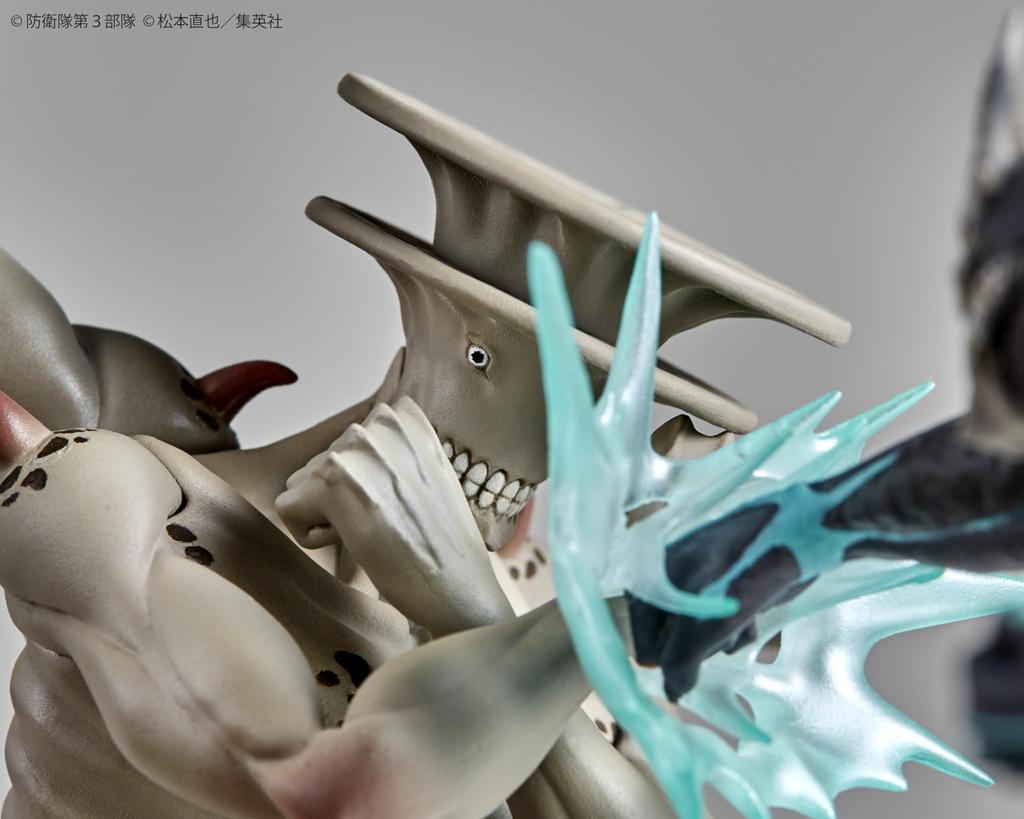 Kaiyodo Anime "Kaiju No. 8" Kaiju No. 8 vs. Kaiju No. 9 1/18 Scale PVC Painted Complete Figure