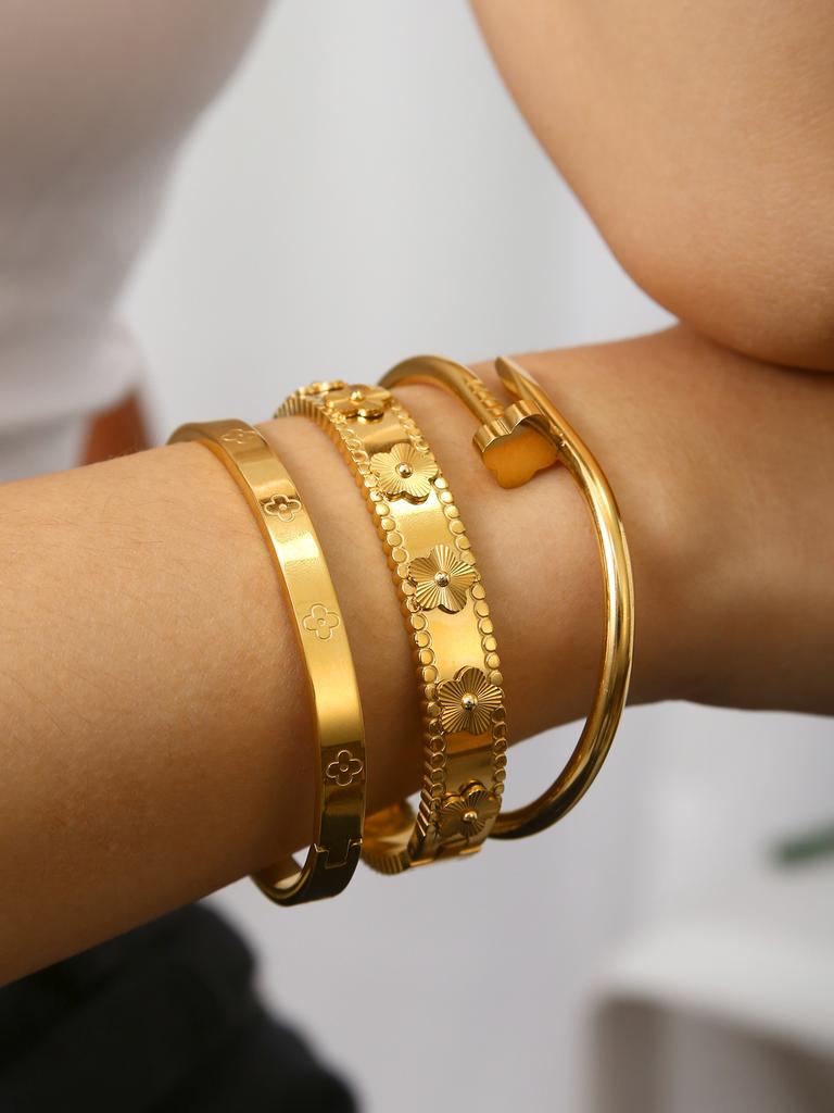 Luxury and Elegant Stainless Steel Laser Clover and Lucky Flower Geometric Bracelet, Clover Studded Women's Snap Bracelet