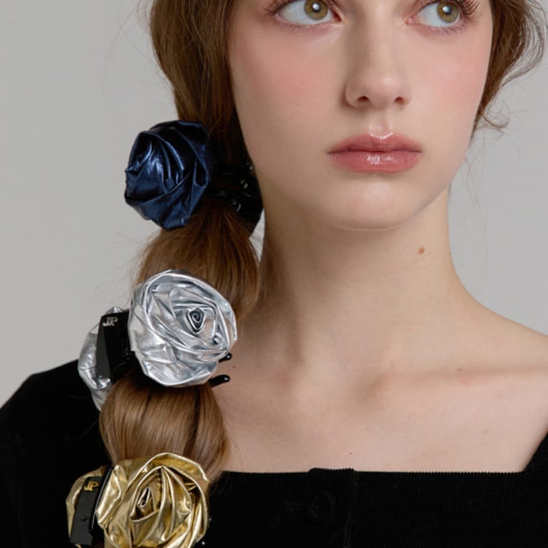 

Jean Paul Clarisse Metal Glossy Rose Hair Clip JP-24-474CC Navy