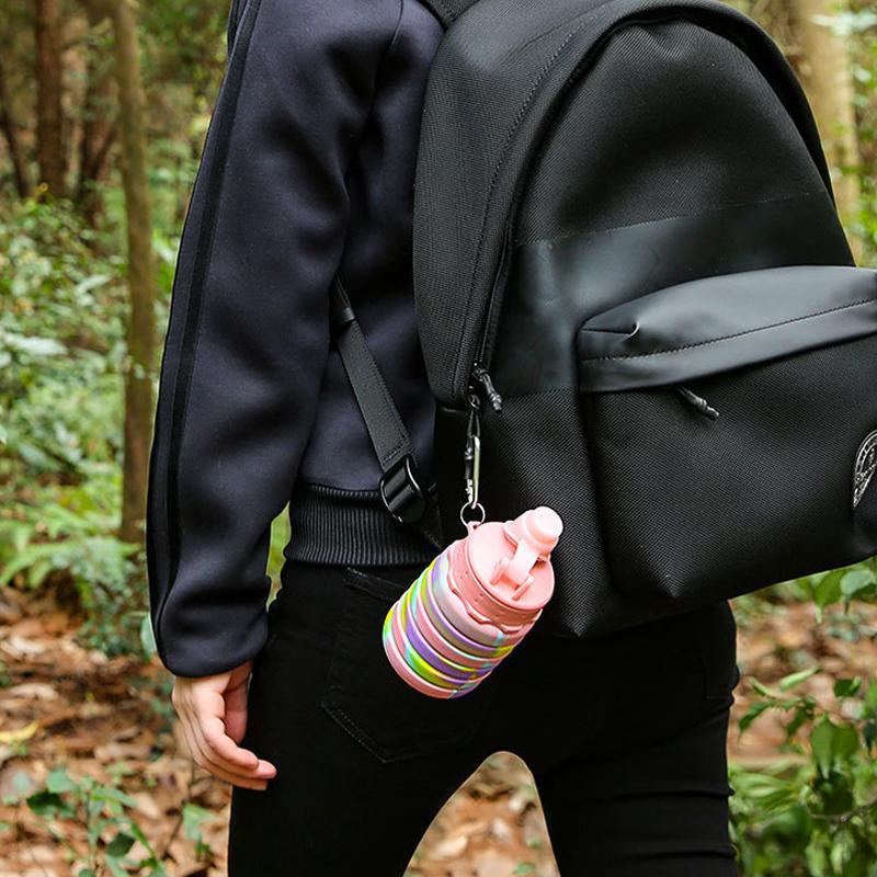 500ML Lightweight Retractable Silicone Bottle Folding Water Bottle Outdoor Use Travel Drinking Cup With Carabiner Collapsible Cup