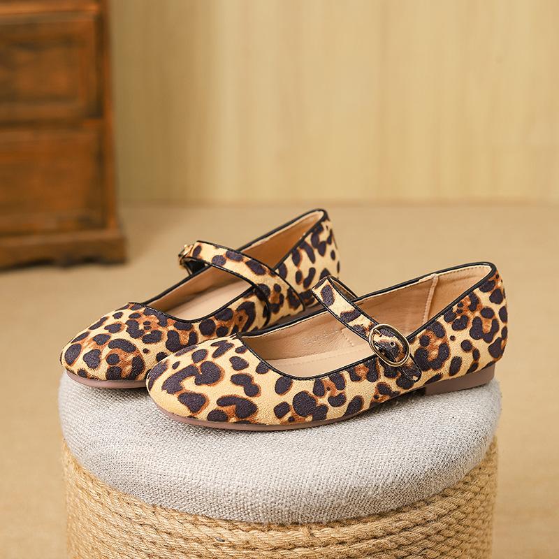 

Версия из коровьей кожи~ туфли Мэри Джейн на низком каблуке из натуральной кожи с леопардовым принтом женские 2025 новые неглубокие одинарные туфли с маленькими кожаными туфлями 40 цветной печати леопарда
