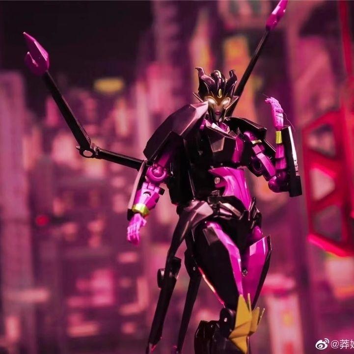 [USED] Transformers Black Widow-like transforming toy