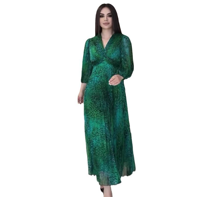 2024 Women's European & American V-Neck Bohemian Slimming Long Dress