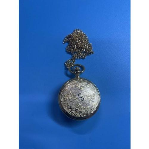 Retro Antique Gold Pocket Watch Necklace: Analog Display, Waterproof, Rhinestone, Petal Design, Pendant Watch, Pocket Watch with Sweater Chain, Golden