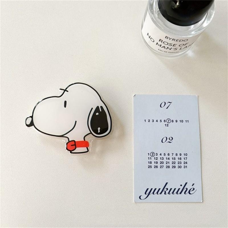 Cute Comic Snoopy peanut Charlie holder Phone case For iPhone 15 16 14 13 12 11 Funny Cartoon Snoopy Phone Universal Bracket