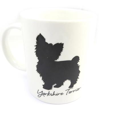 [M6755] – Elfenbeinfarbener Becher „Yorkshire Terrier“.