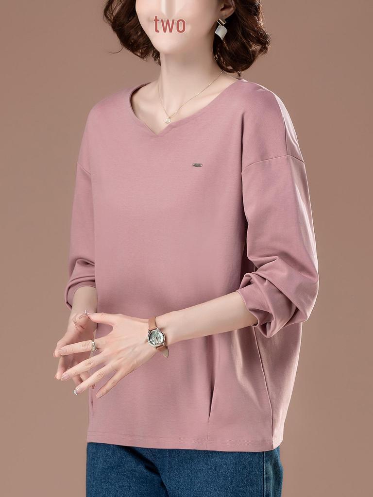 Midlife Mom's Plus Size Long-Sleeve Cotton Shirt - Loose Fit, Slimming, Versatile for Spring/Autumn