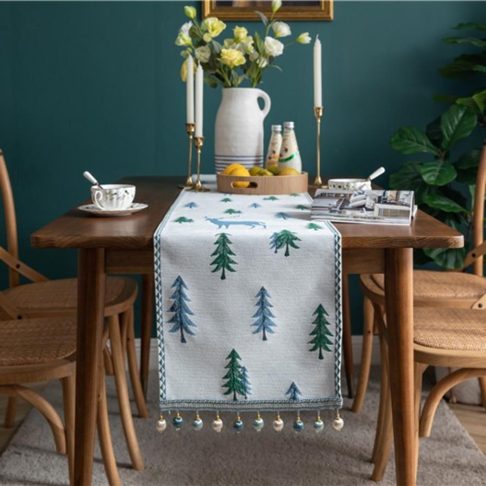 Christmas Snowman Jacquard Table Runner with Fringe Polyester Home Decor Tablecloth Bedspread