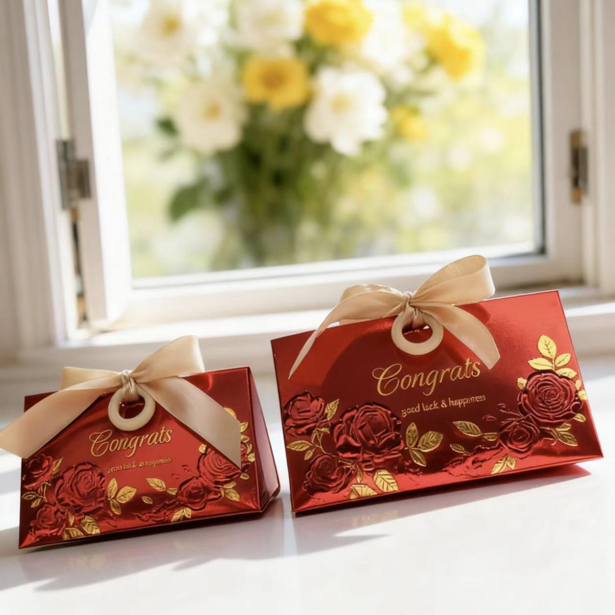 

Elegant Chinese-Style Handheld Wedding Candy Box - High-End Paper Packaging Small
