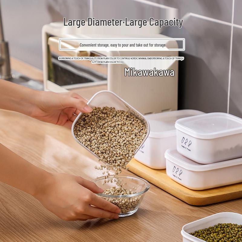 Large Capacity Food Storage Box - Fresh-Keeping Plastic Jar for Fruits, Vegetables, and Lunch Portions
